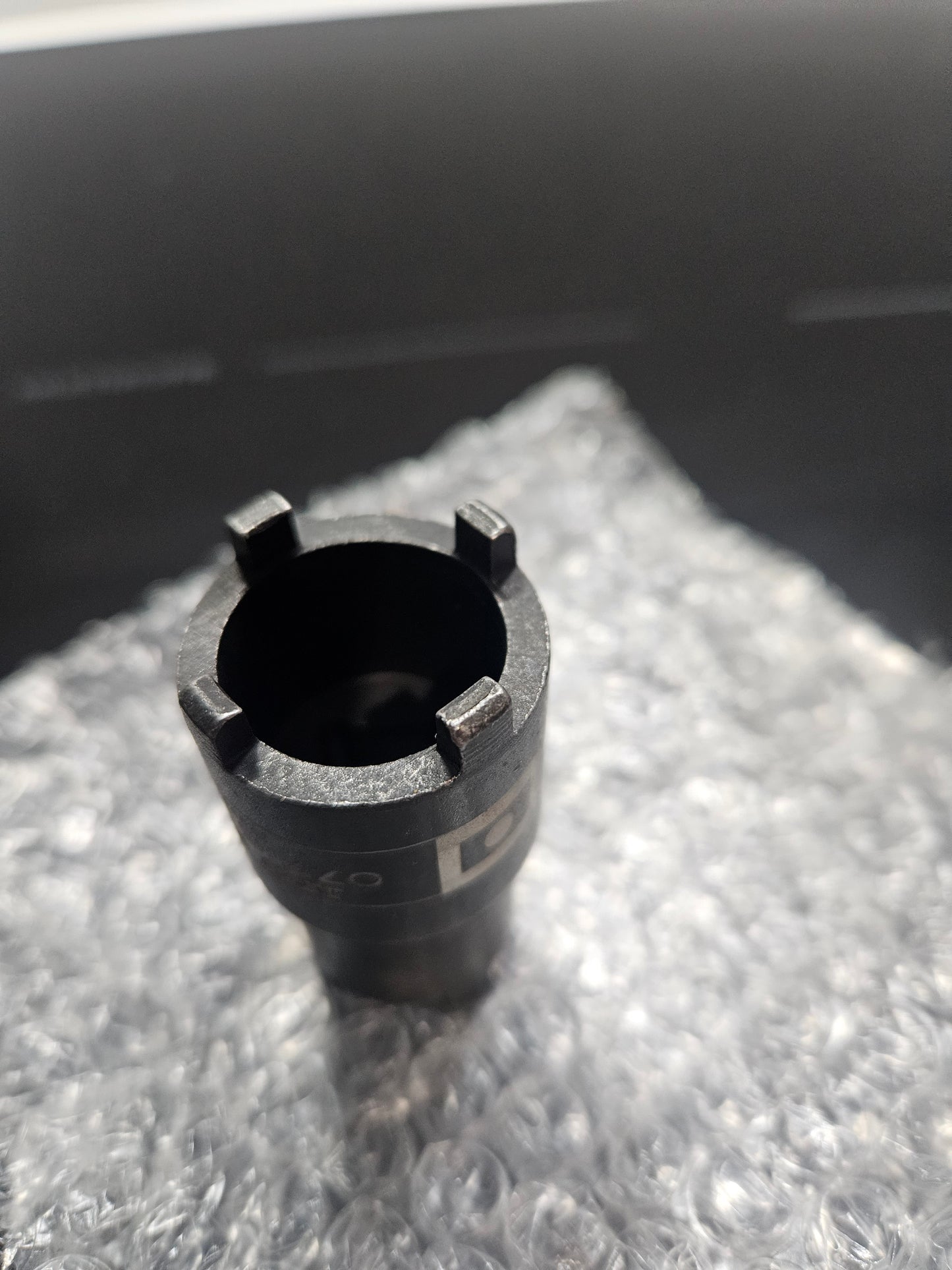 Clutch & oil spinner removal tool