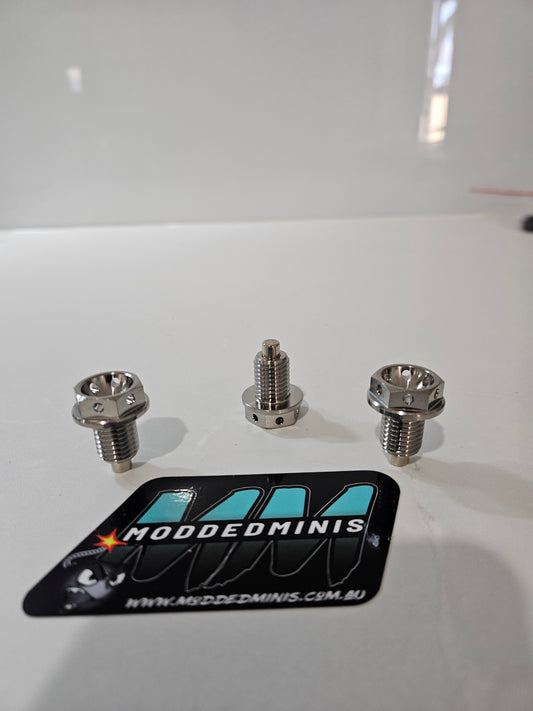 Titanium oil drain bung drill spec